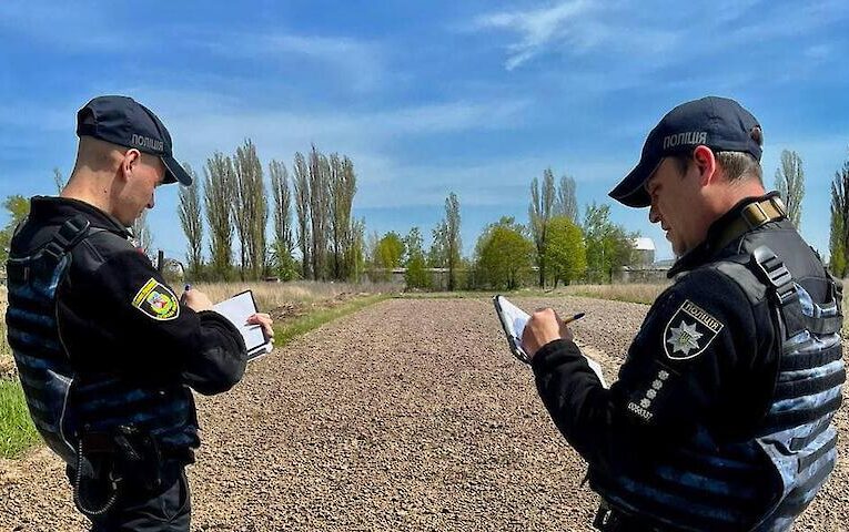 Вдарив ногою песика: на Бучанщині чоловік вбив собаку