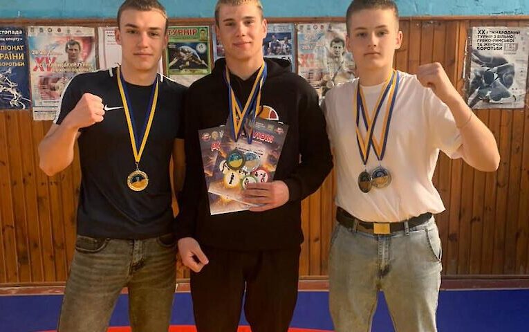 Ліцеїст-електрозварник з Українки переміг на Чемпіонаті України з кікбоксингу ІСКА у Львові