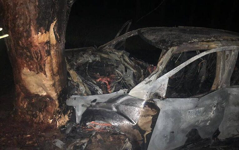 На Броварщині згорів автомобіль: водій загинув