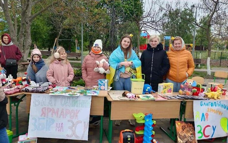 Педагоги та учні Підгірцівського ліцею організували благодійний ярмарок на підтримку ЗСУ