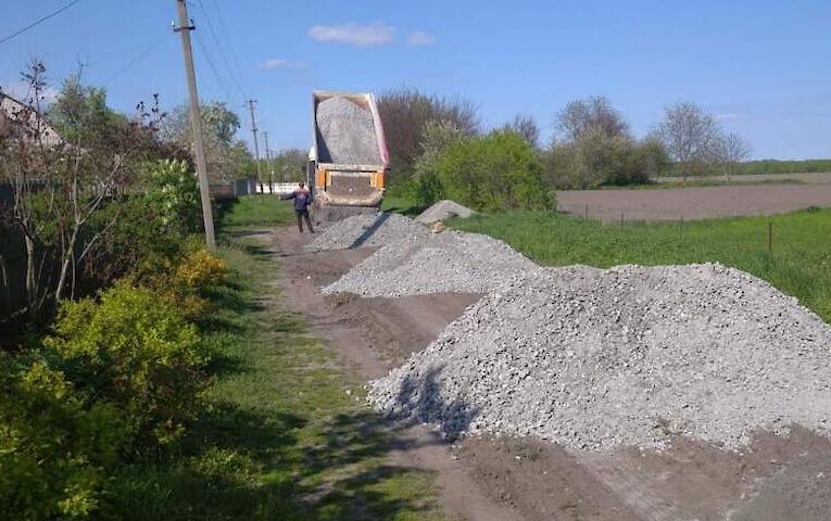 На Кагарличчині розпочаті роботи з облаштування  ґрунтових доріг