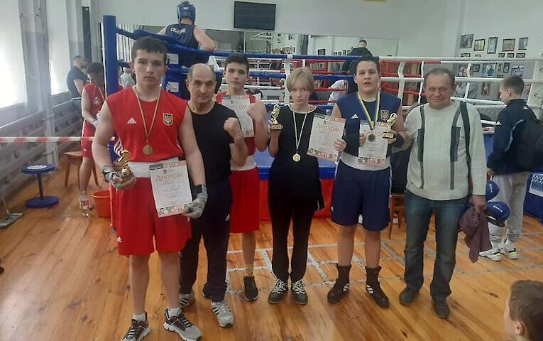 7 обухівських боксерів вдало виступили на чемпіонаті у Броварах