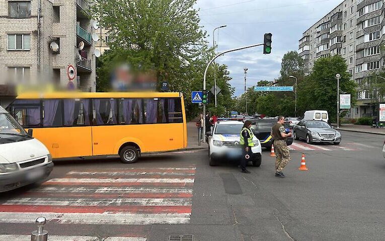 У центрі Вишневого автобус збив 57-річну жінку