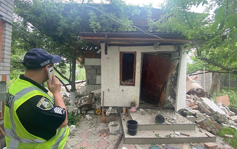 Вибух газового балона в будинку: у Бучі постраждав чоловік (відео)
