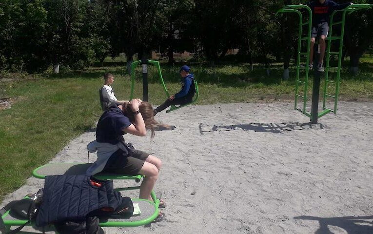Спорт це сила: для 3-х сіл Кагарлицької громади встановили тренажерний майданчик