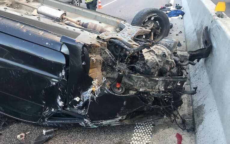 В результаті ДТП на Обухівщині авто перекинуло на дах: потерпілих та загиблих немає