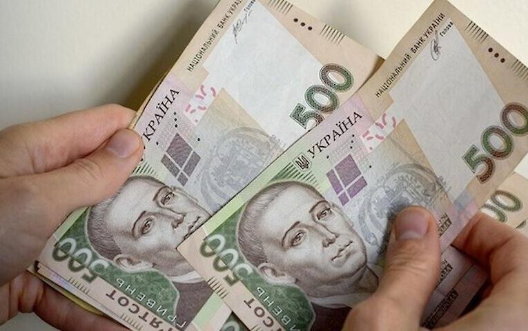 Фінансова допомога жителям Бучі: хто може отримати і куди звертатись