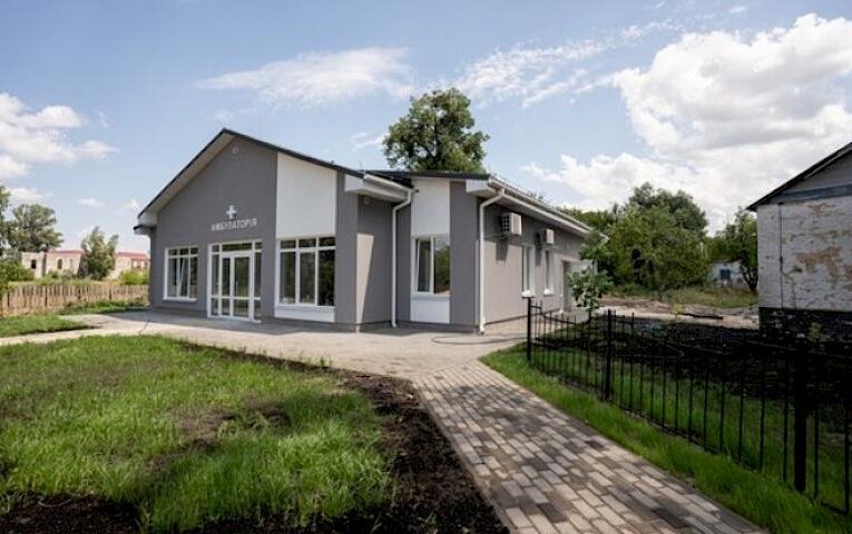 На Київщині відкрили амбулаторію, відбудовану після окупації