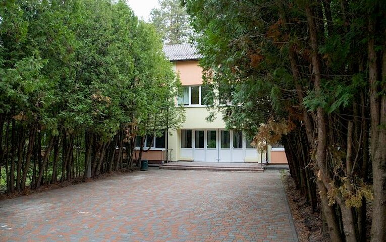 На Київщині під час ремонту дитячого табору привласнили 3,5 млн грн: підозрюють підрядника