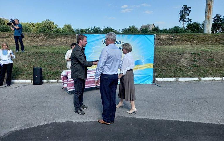 Богуславська громада отримала новий шкільний автобус