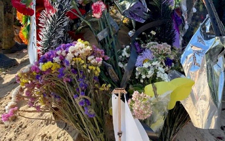 Вандали та мародери тероризують кладовище Українки