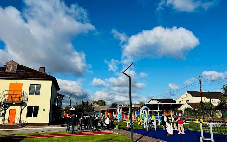 На Київщині після капітального ремонту відкрили дитсадок (фото)