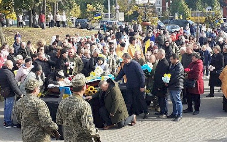 Обухівська громада провела в останній путь захисника