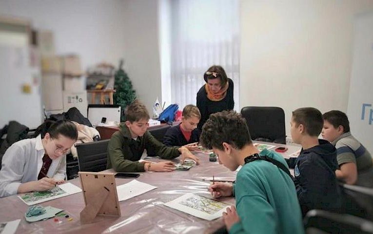 Діти обухівських захисників опановували мистецтво хатньої ікони