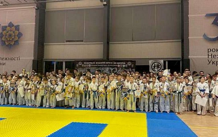 Обухівські каратисти привезли 19 медалей різного гатунку з відкритого Кубку Києва
