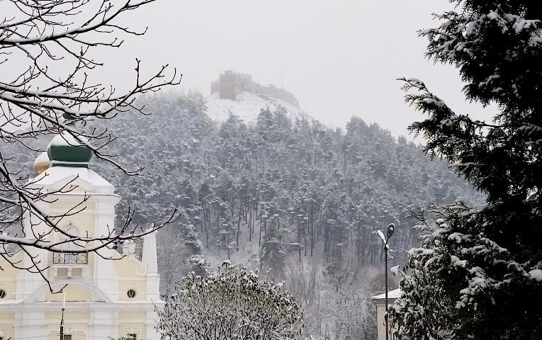Підсвітку руїн одного з найвідоміших замків відключили: бояться блек-аутів