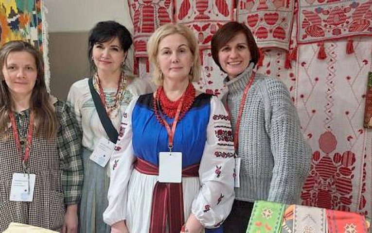 Обухівські майстри представили свої вироби в музеї Гончара