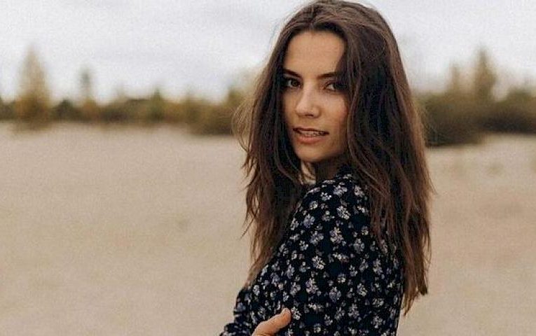 Зірка «Спіймати Кайдаша» з Обухівщини показала рідкісне фото з особистого архіву