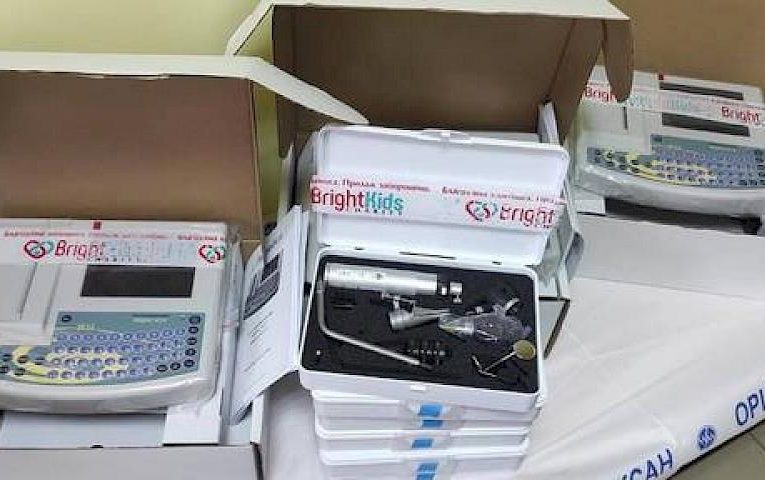 Ржищівські медики отримали медичну техніку від благодійників