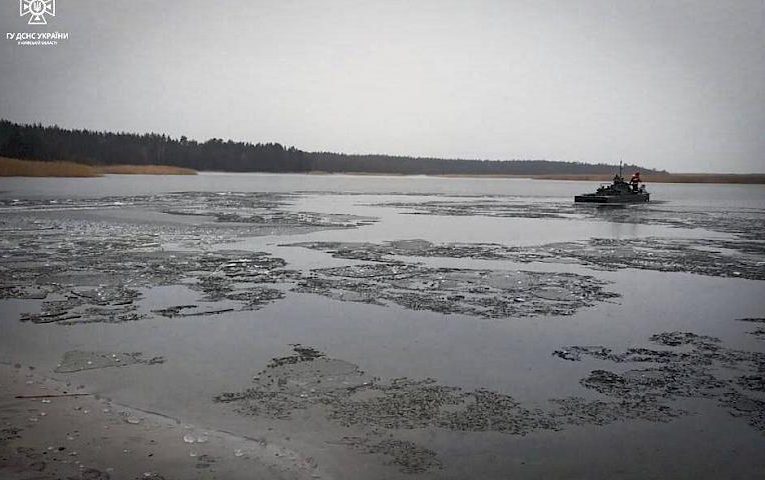 На Обухівщині тривають пошуки дитини, яка втопилася в ставку