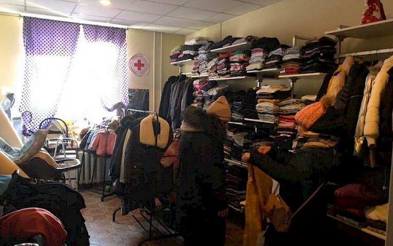 В Обухові працює банк одягу: хто може звернутись