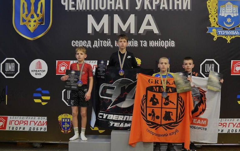 Обухівські спортсмени вдало виступили на Чемпіонаті ММА (фото, відео)