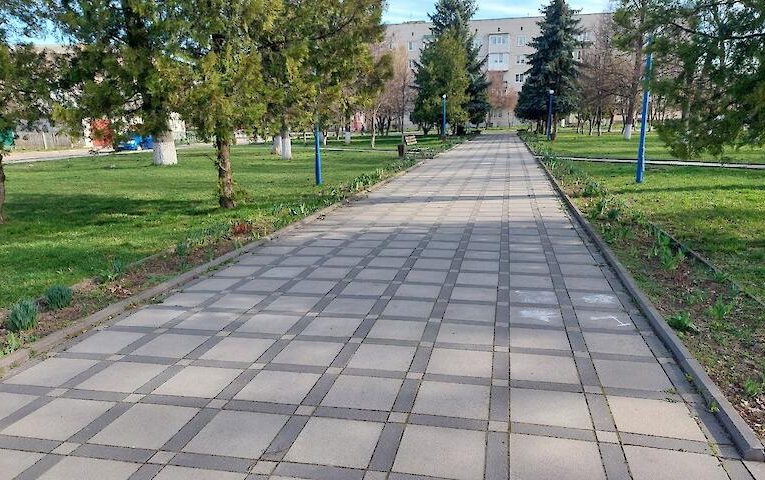 В Богуславі продовжують облаштування Алеї Слави Героям