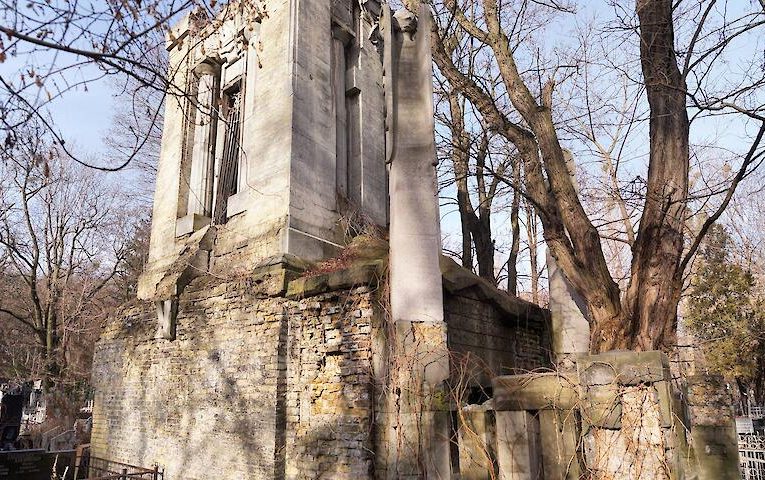 Найбільш таємнича будівля Києва – на Байковому цвинтарі: що це