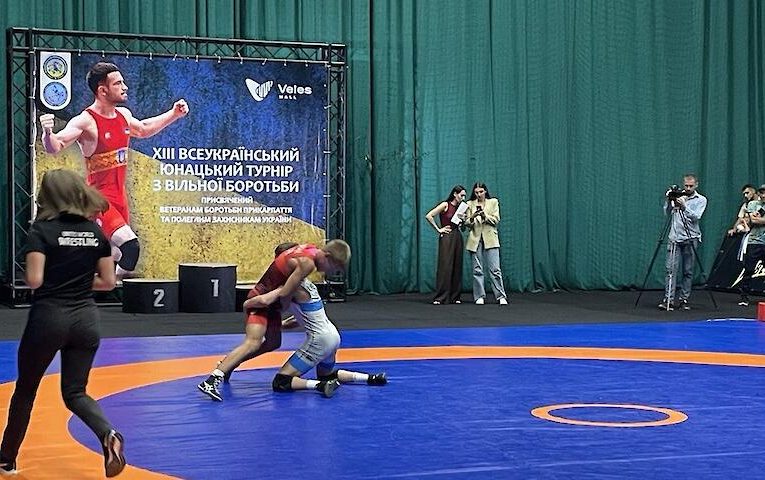 Спортсмен з Обухівщини здобув золото на всеукраїнському турнірі з вільної боротьби
