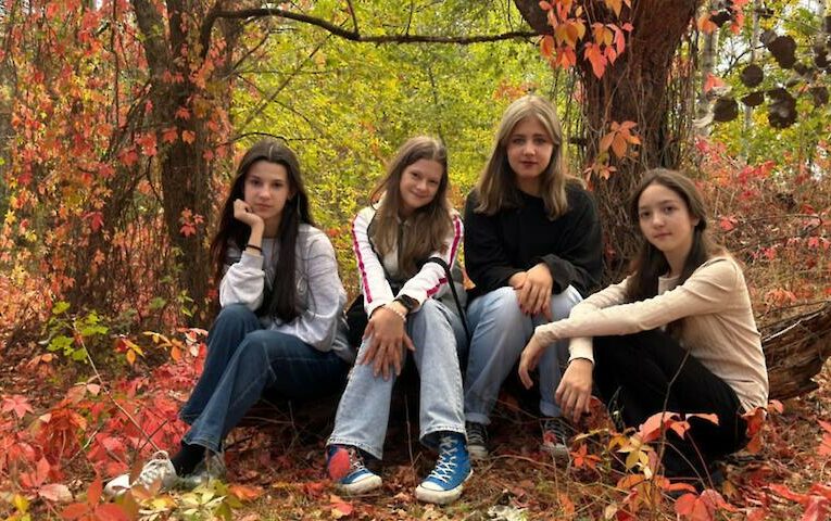 Обухівські школярки стали призерками обласного фотоконкурсу
