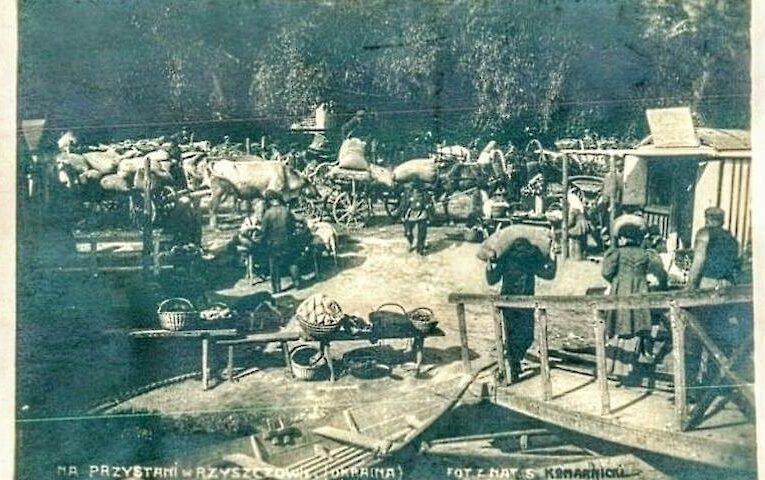 Поштова листівка 1908 року розповіла про пристань у Ржищеві