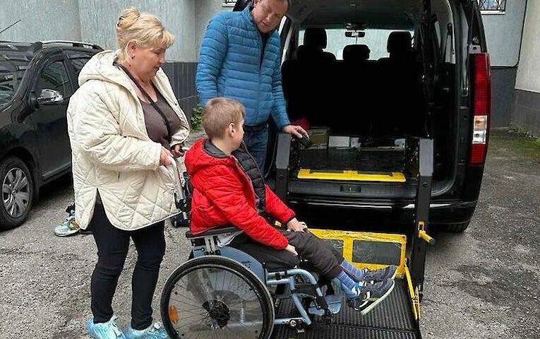 Лише в одній громаді на Обухівщині організовано послугу “Соціальне таксі”
