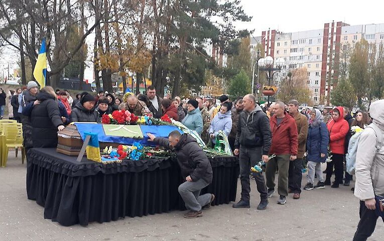 В Обухові попрощались з воїном, тіло котрого повернула росія