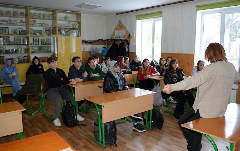Тренінг проти насильства: у Василькові учні навчаються захищати себе