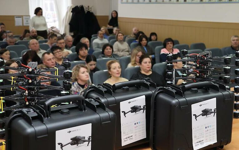 Понад двісті безпілотників передала військовим Васильківська громада