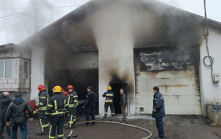 Вогонь завдав значних збитків підприємству на Обухівщині
