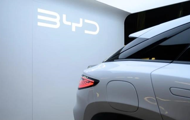 Акції китайського автогіганта BYD рекордно зросли