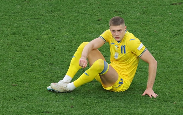 Довбик і Бондар не потрапили до заявки України на матч із Бельгією