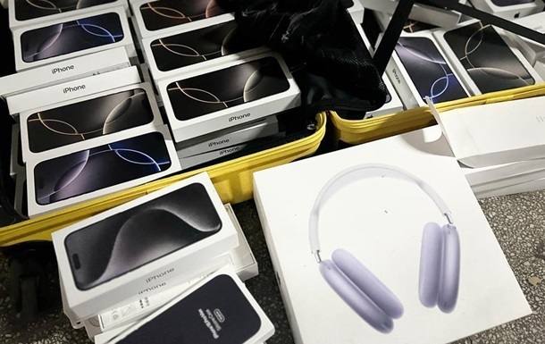 Виявлено масштабну схему ухилення від сплати ПДВ у мережах з продажу Apple