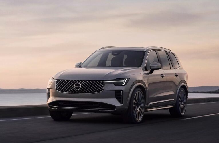 Volvo відкликає гібріди в США через ризик пожежі