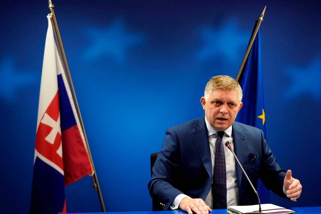 Новини світу - Фіцо планує поїхати в Москву, попри перестороги ЄС