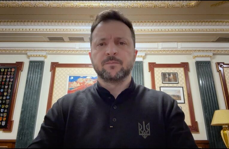 Мир приходить у тиші. Звернення Володимира Зеленського 21.04.2025