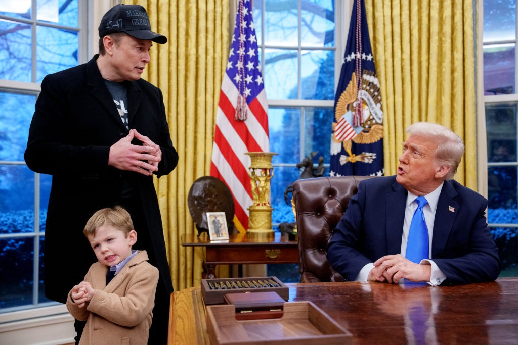 Новини світу - Маск особисто просив Трампа скасувати нові мита - ЗМІ