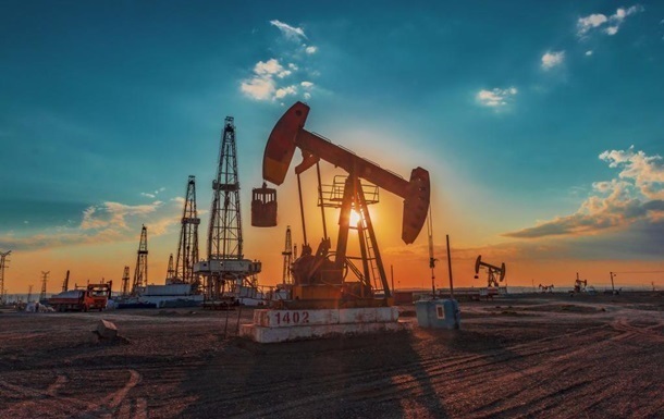 На нафтовому ринку прискорився обвал цін