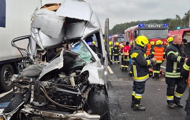Новини світу - Смертельна ДТП з українцями в Австрії: арештовано водія