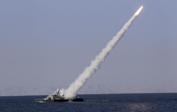 У ВМС попередили, що Росія вивела ракетоносії в Чорне море