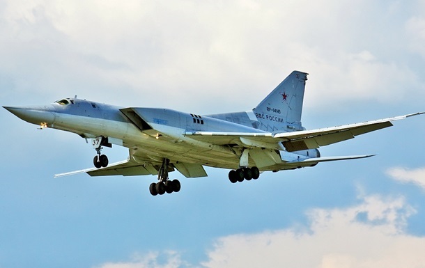Україна знищила дроном бомбардувальник Ту-22М3 – Сирський