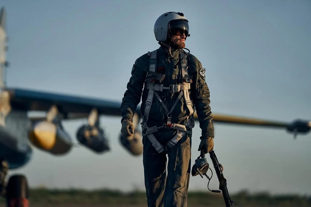 Новини України - Зеленський присвоїв Героя загиблому пілоту F-16