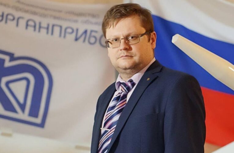 Били молотком по голові: у Росії напали на керівника оборонного заводу