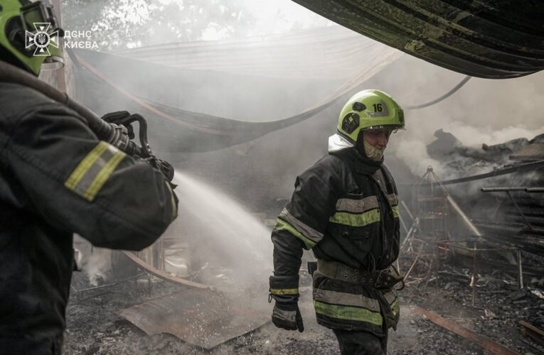Рятувальники ліквідували пожежу у Гідропарку